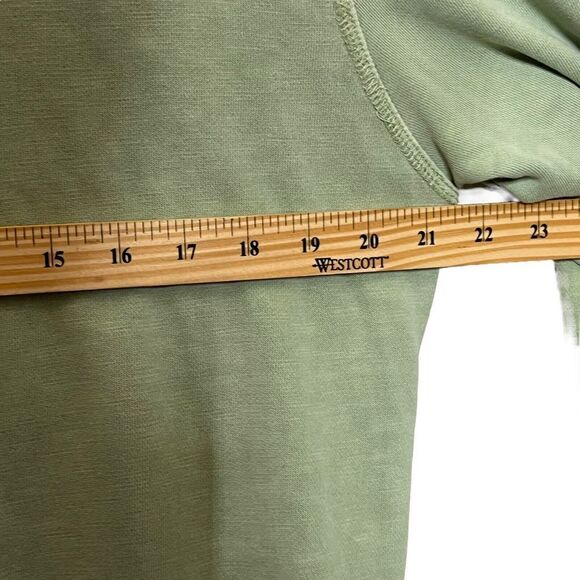 Welcome to my closet! I'm sorry but this item has sold and is not available. - Picture 7 of 9